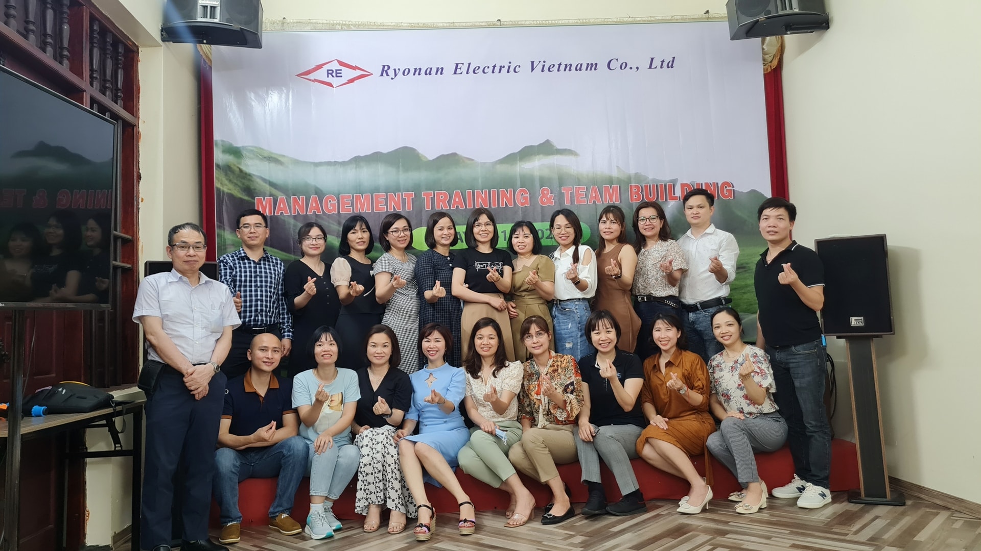 MANAGEMENT TRAINING & TEAM BUILDING 2022
